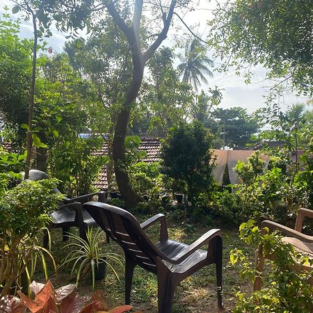 Ananda Home Stay And Restaurant Tangalle Exterior photo