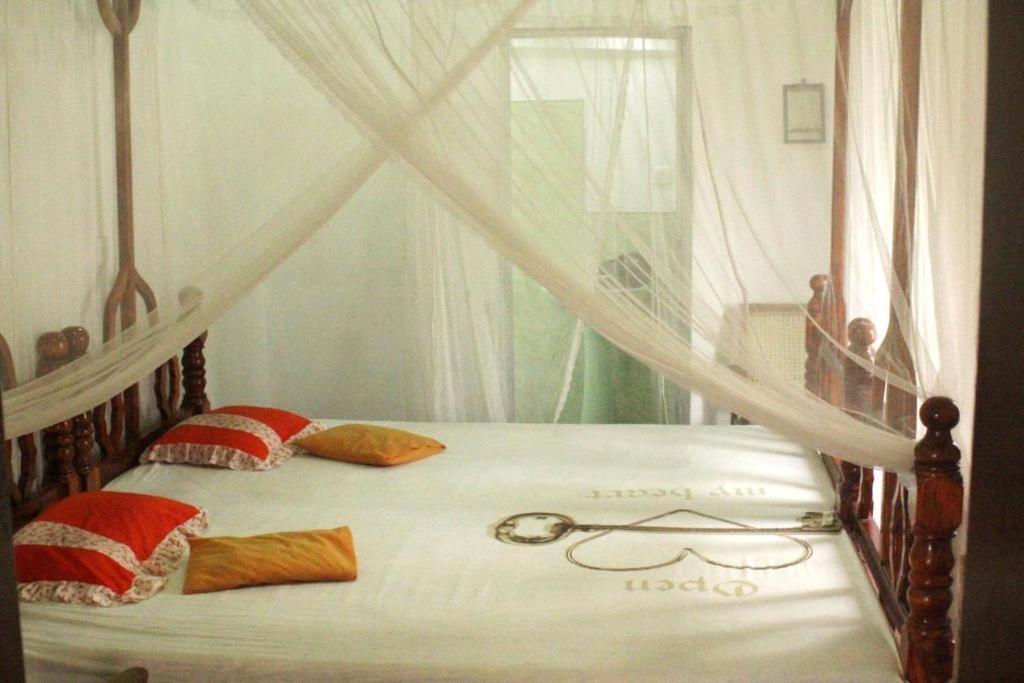 Ananda Home Stay And Restaurant Tangalle Room photo