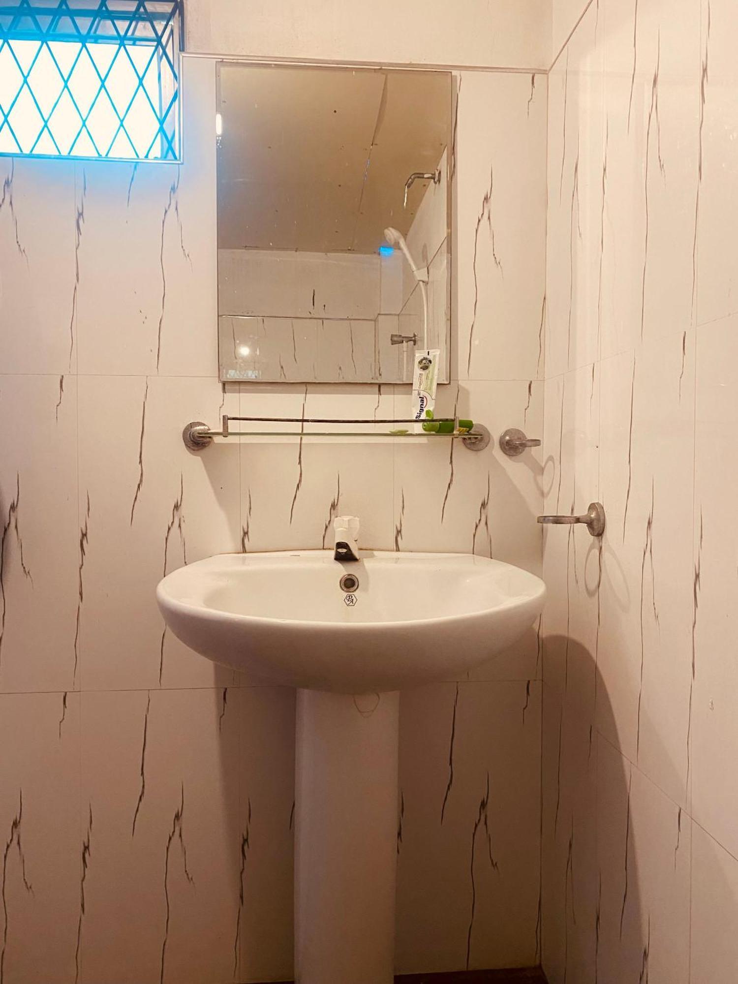 Ananda Home Stay And Restaurant Tangalle Room photo